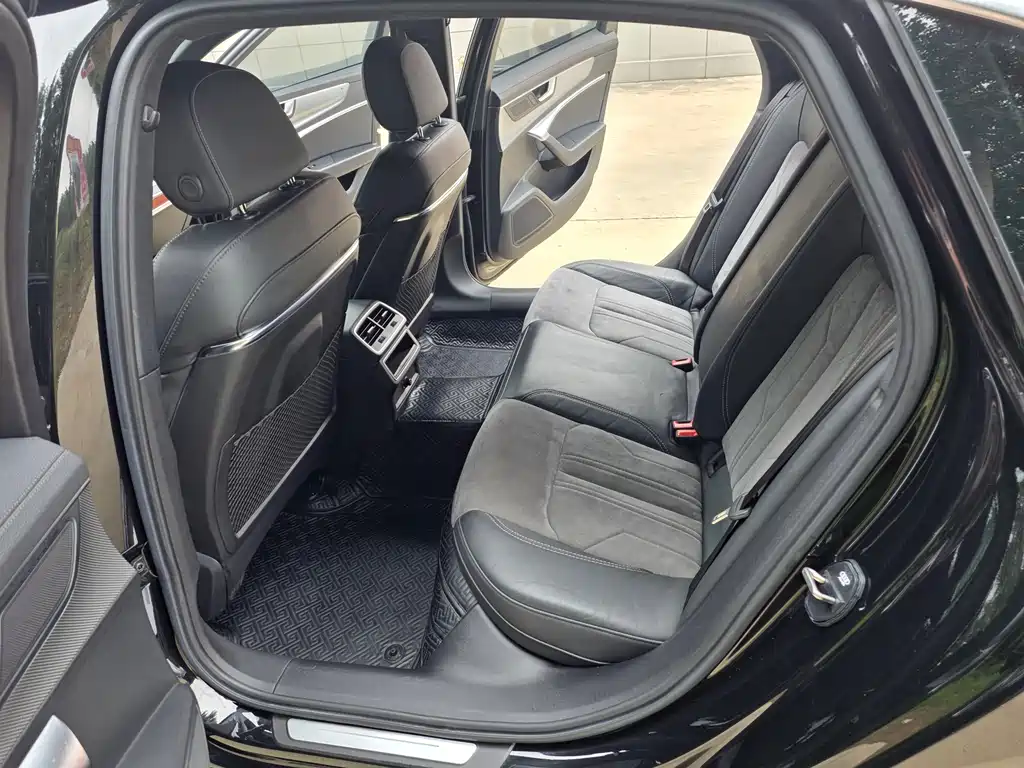 Audi A6L 2021 40 TFSI Luxury