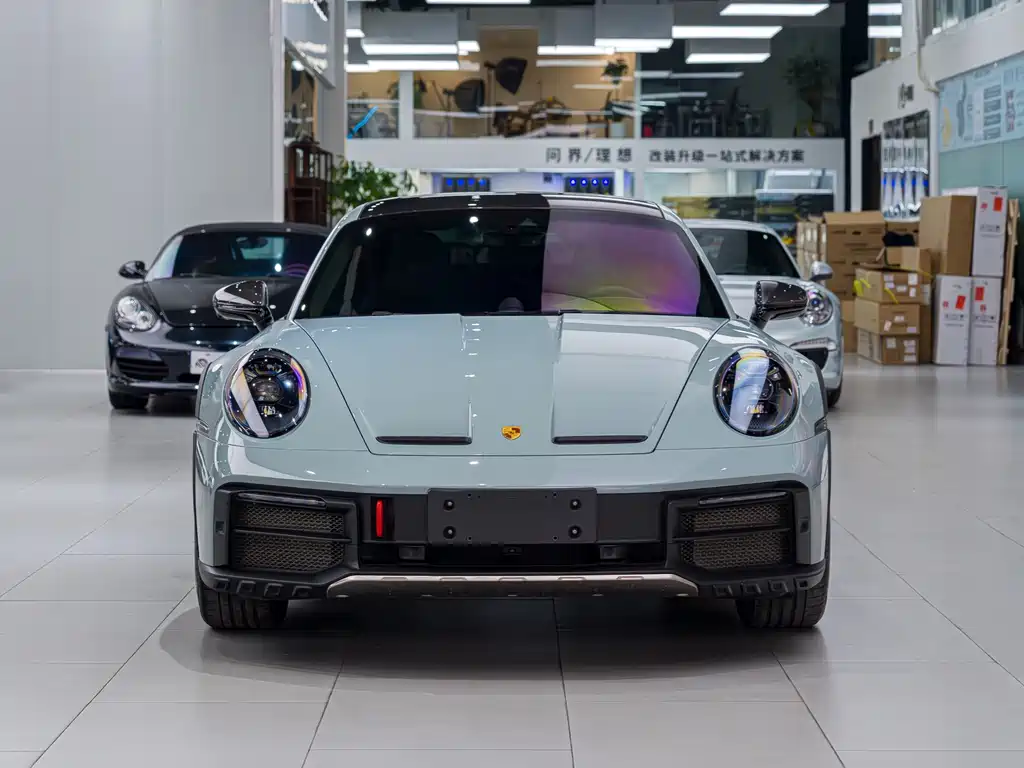 PORSCHE 911