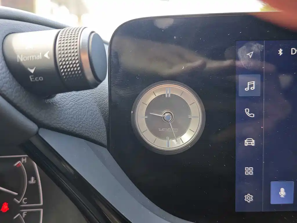 Lexus ES 2022 300h Premium
