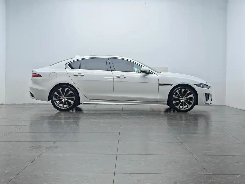 Jaguar XEL — миниатюра 11