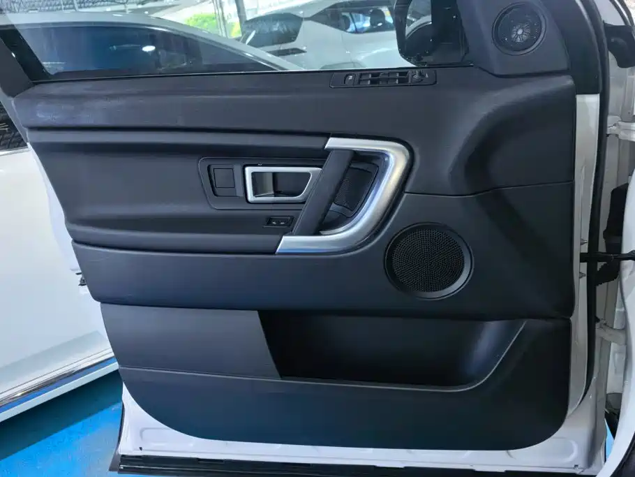 Land Rover Discovery Sport — миниатюра 7
