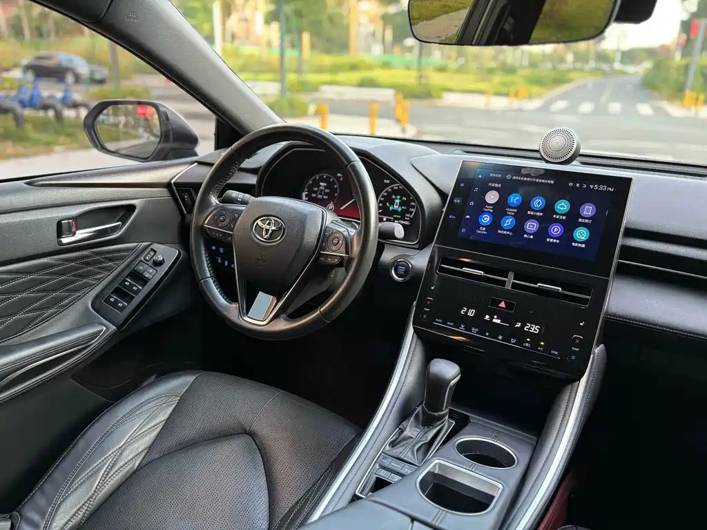 Toyota Avalon — миниатюра 7