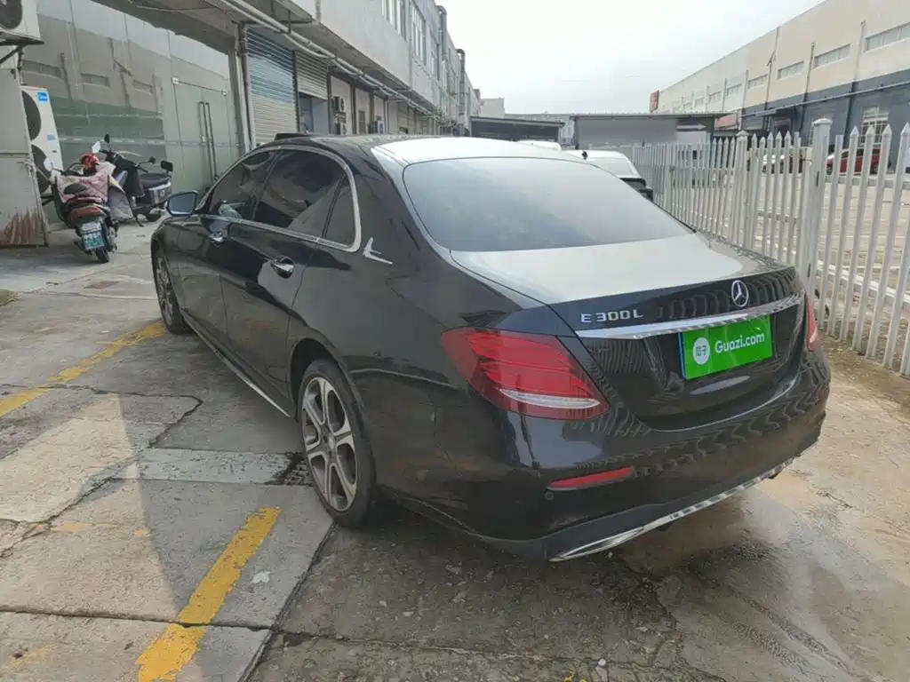 Mercedes-Benz E-Class E 2016 E 300 L Sport Fashion