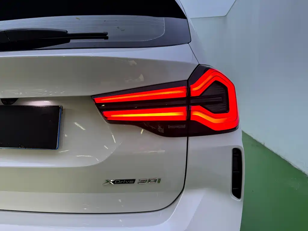 BMW X3 — миниатюра 32