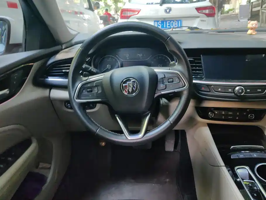 Buick Regal — миниатюра 15