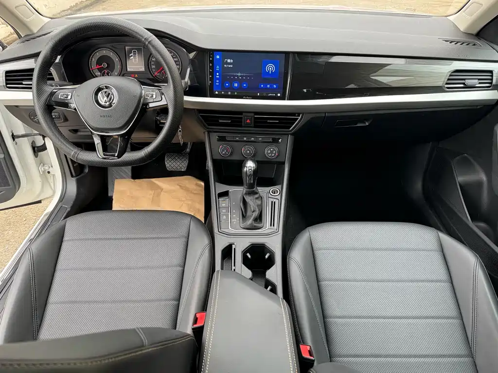 Volkswagen Lavida — миниатюра 8