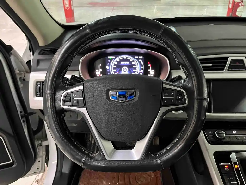 Geely Boyue — миниатюра 4