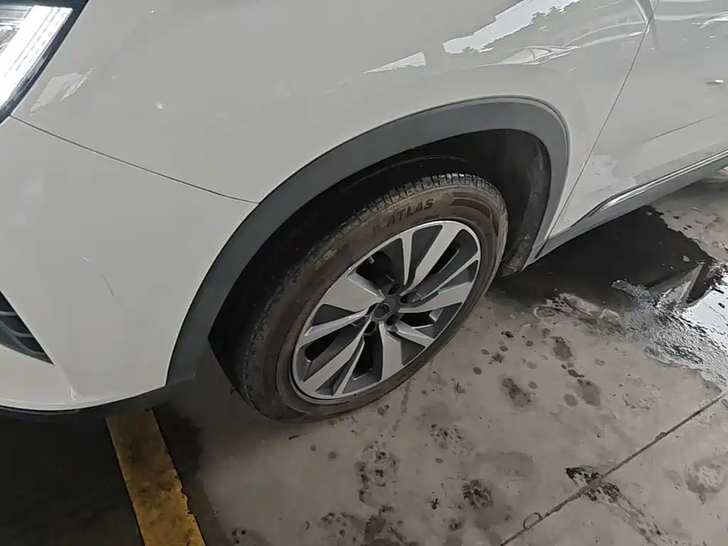 Geely Haoyue — миниатюра 23
