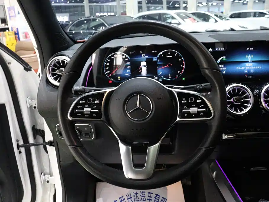 Mercedes-Benz GLB 2022 — фото 13