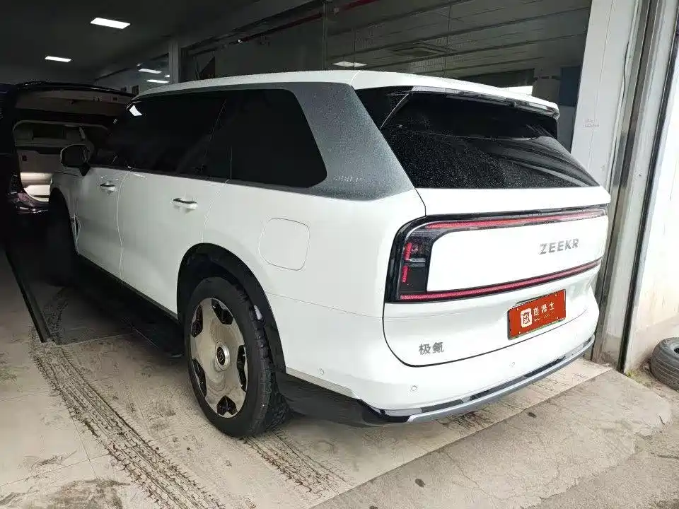 Zeekr 9X 2025 Ultra 70kWh