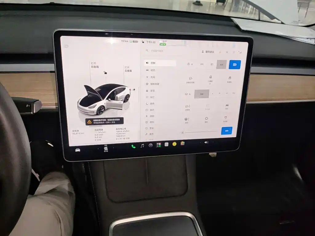 Tesla Model 3 — миниатюра 13