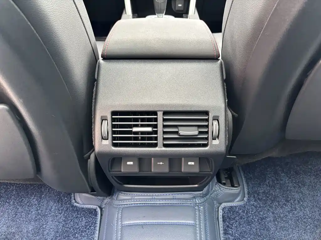 Land Rover Discovery Sport — миниатюра 19