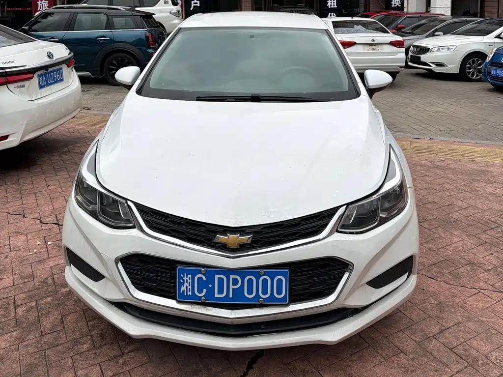 CHEVROLET CRUZE