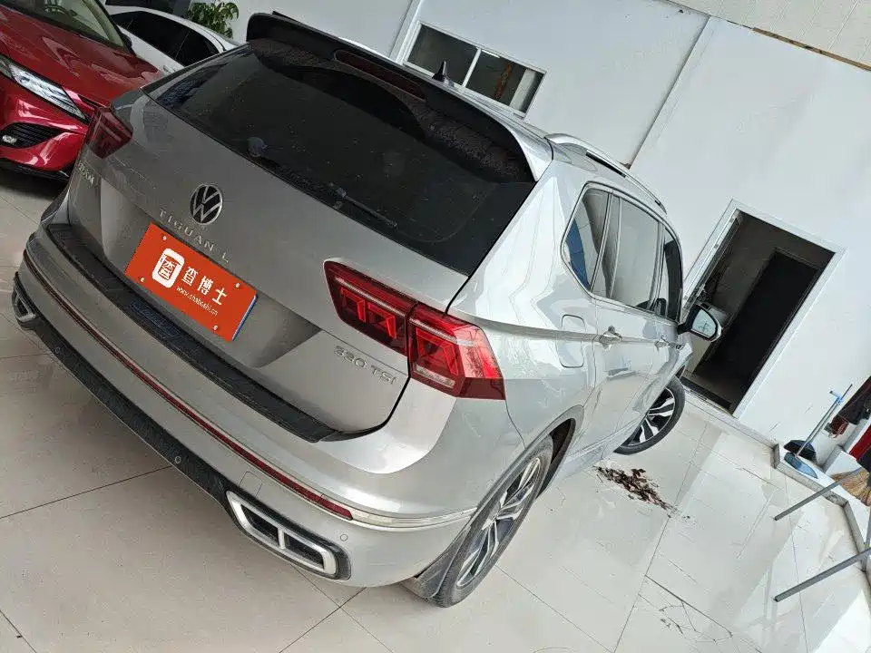 Volkswagen Tiguan L L 2022 330TSI AT R-Line