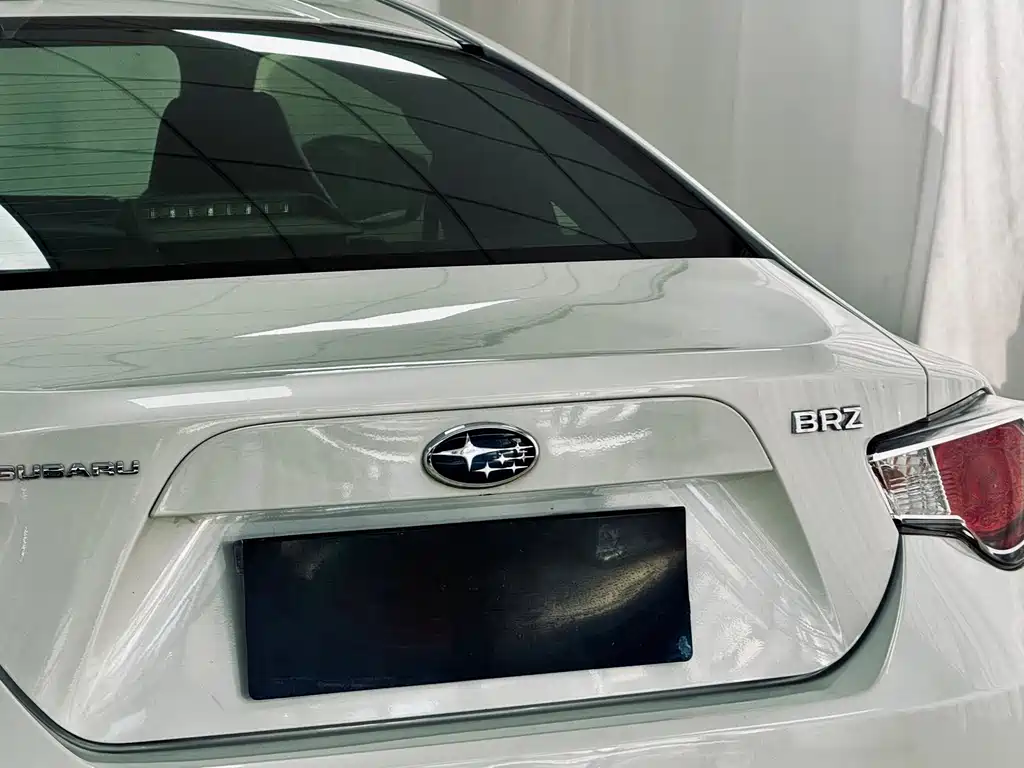 Subaru BRZ — миниатюра 9