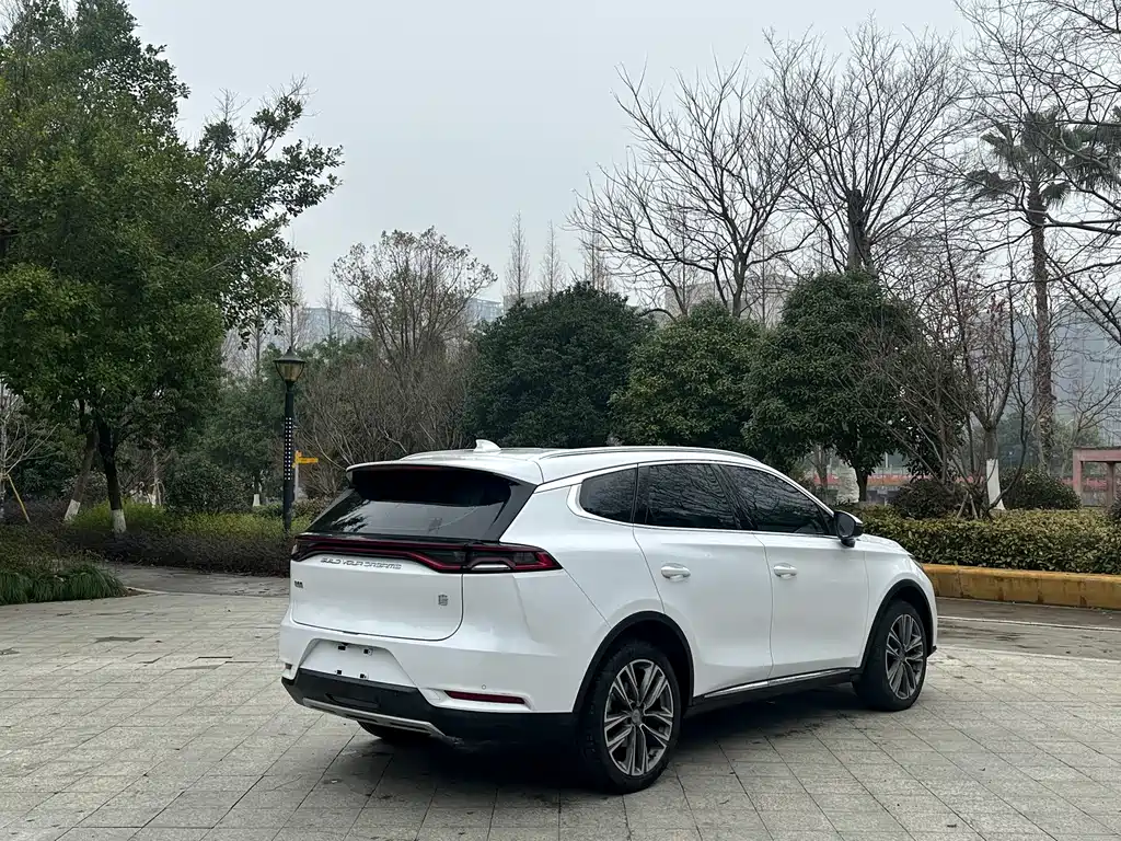 BYD Tang — миниатюра 17
