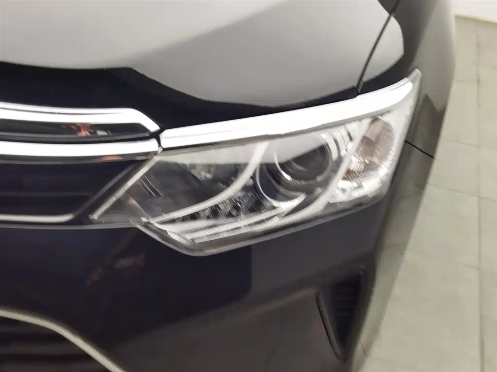 Toyota Camry 2016 2.0G Lead