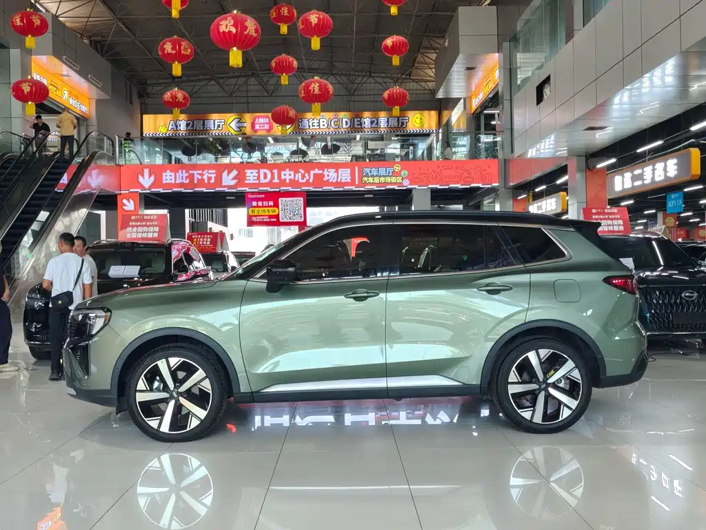 Ford Equator Sport — миниатюра 4