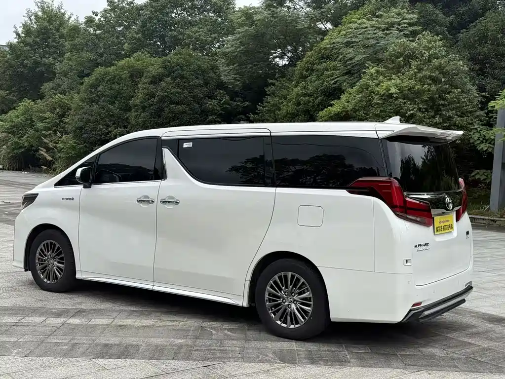 Toyota Alphard 2023 2.5L Premium