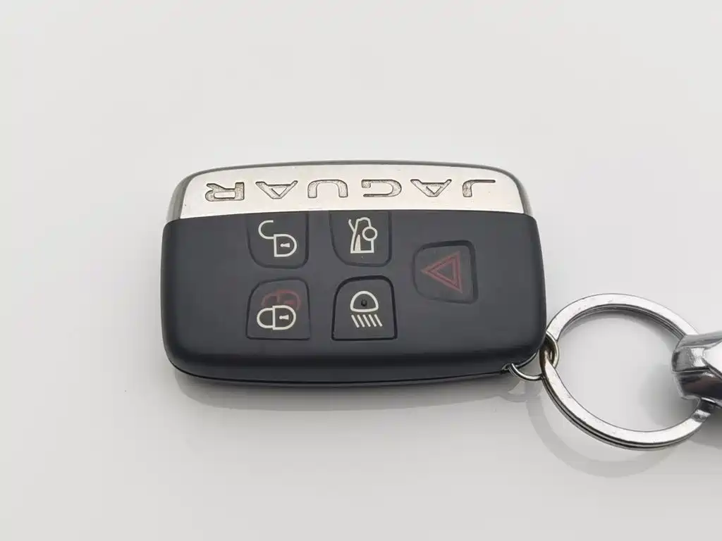 Jaguar XF — миниатюра 19