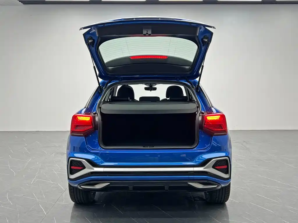 Audi Q2L — миниатюра 9