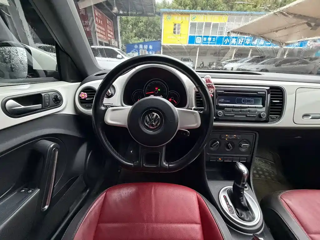Volkswagen Beetle — миниатюра 7