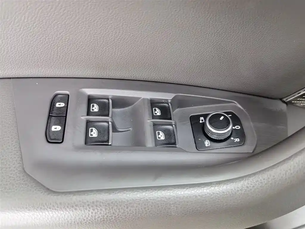 Volkswagen Touareg 2019 2.0TSI VI