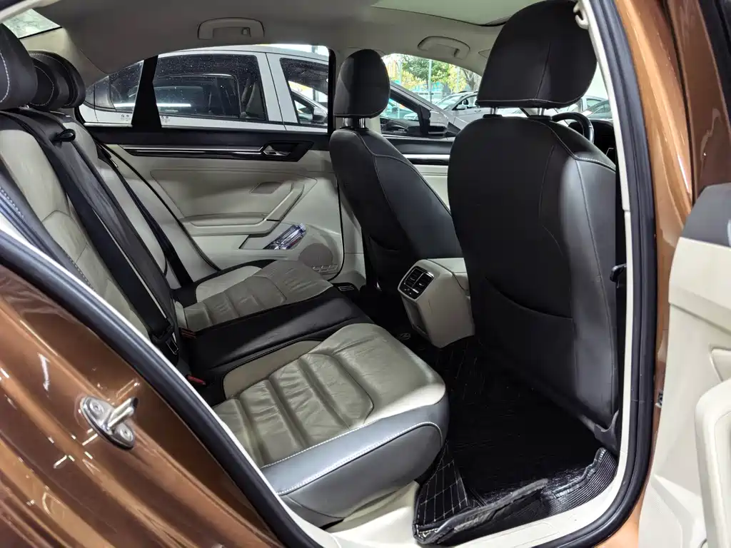 Volkswagen Lamando — миниатюра 6