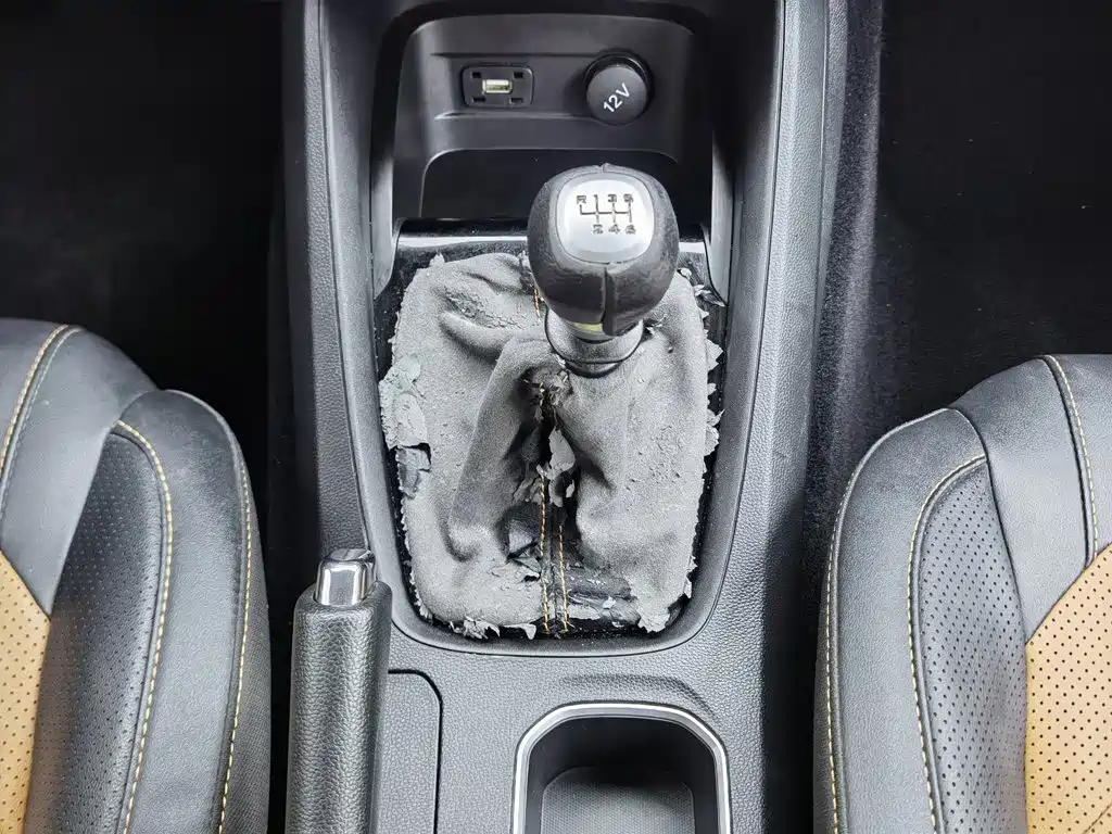 Wuling Hongguang S3 — миниатюра 13