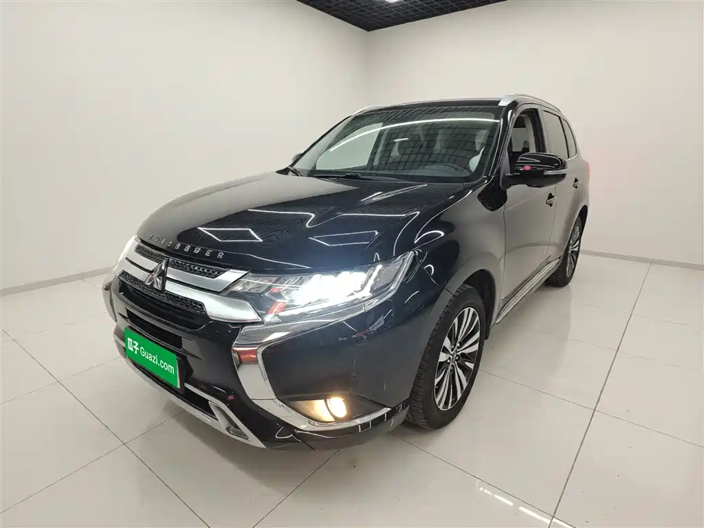 Mitsubishi Outlander 2021