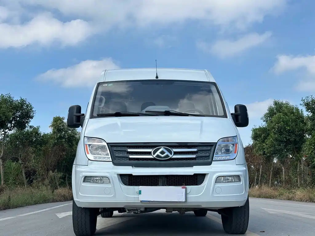MAXUS V80 — миниатюра 2