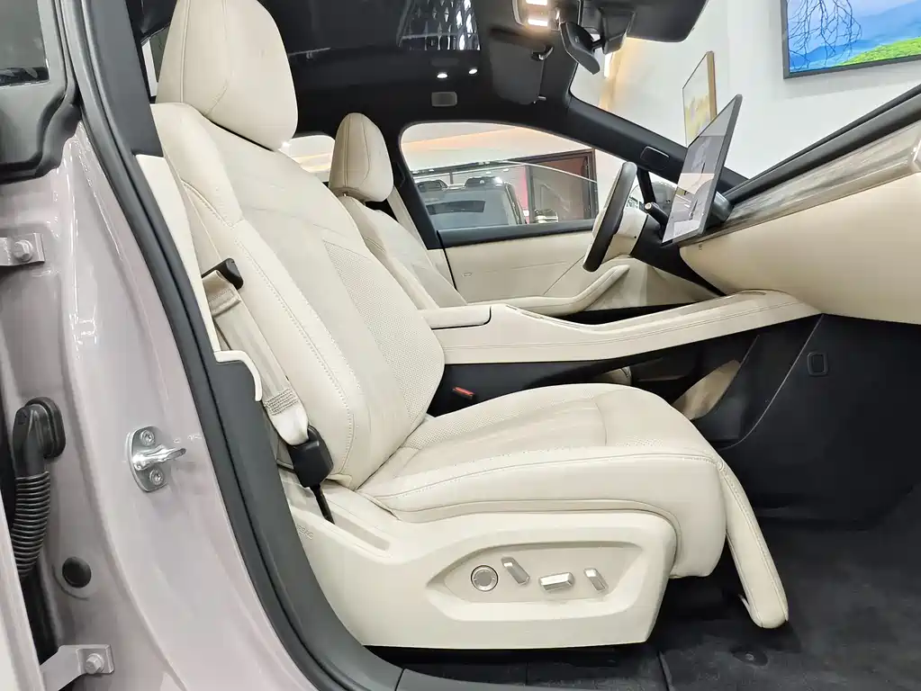 Onvo L60 2025 60kWh