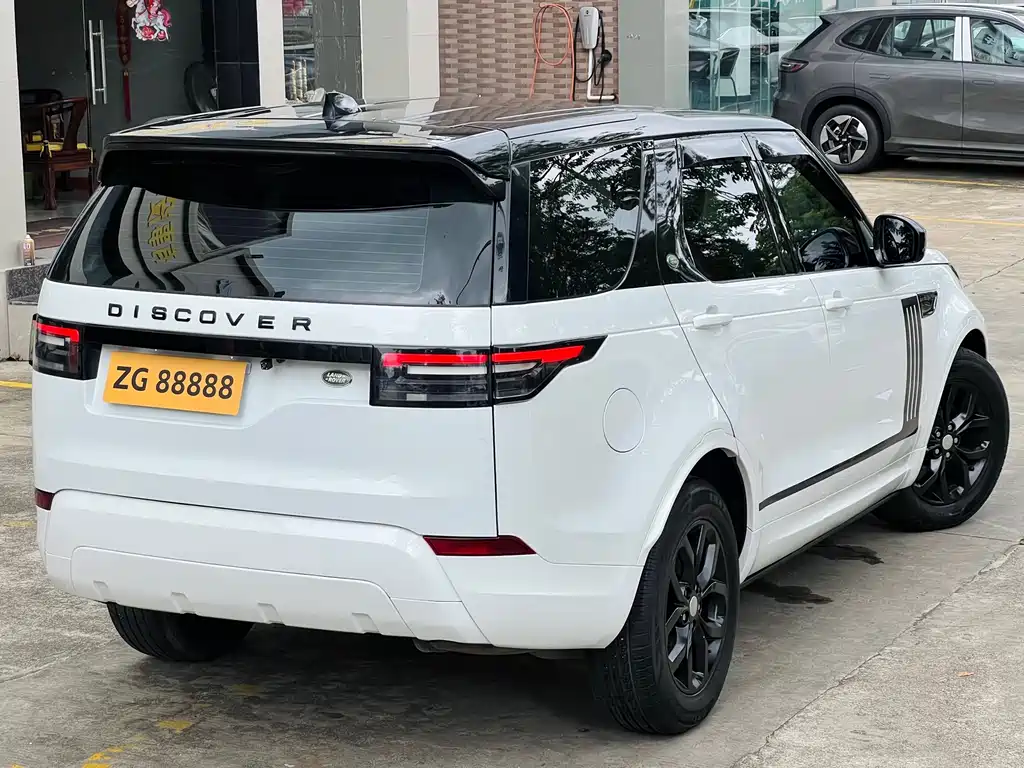 Land Rover Discovery 2018 2.0T SE