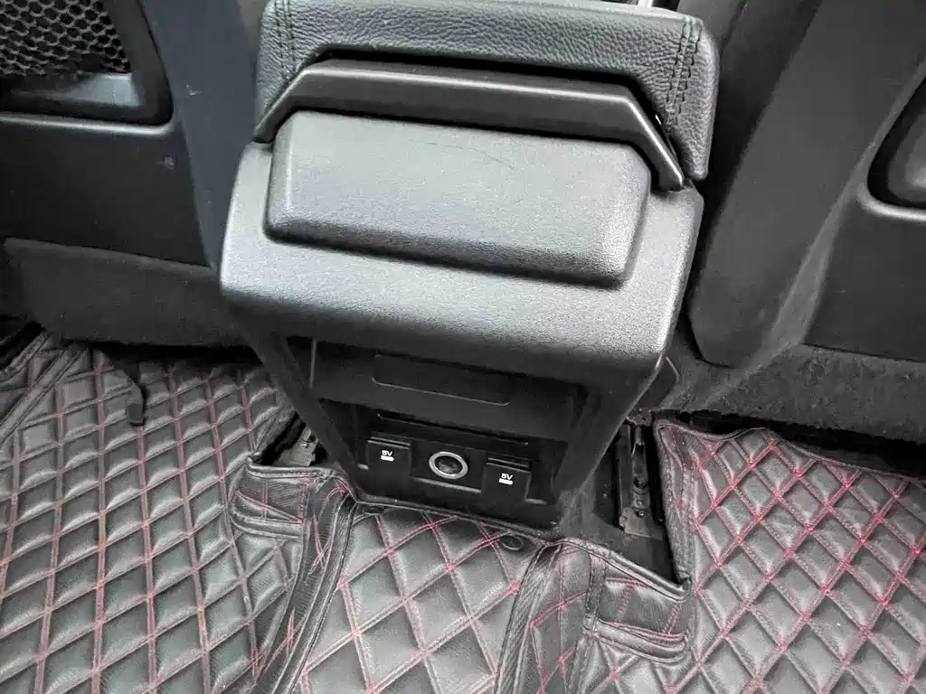 Land Rover Discovery Sport — миниатюра 17