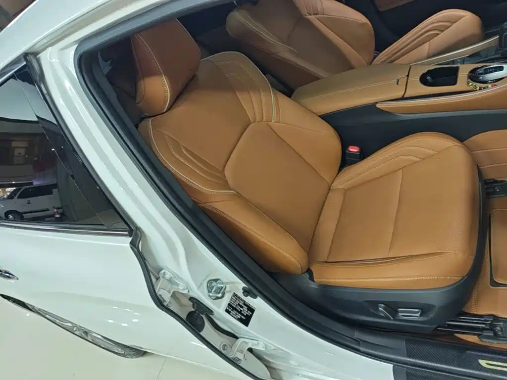 Toyota Avalon — миниатюра 25