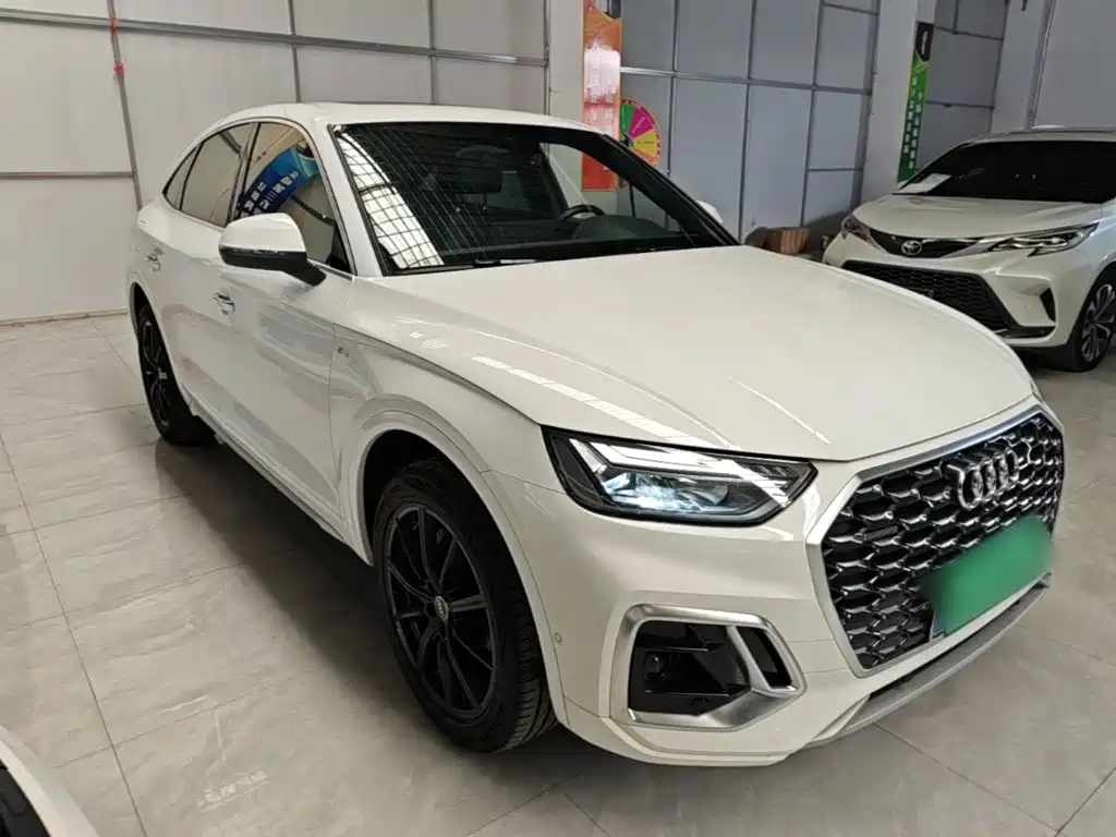 Audi Q5L Sportback — миниатюра 4