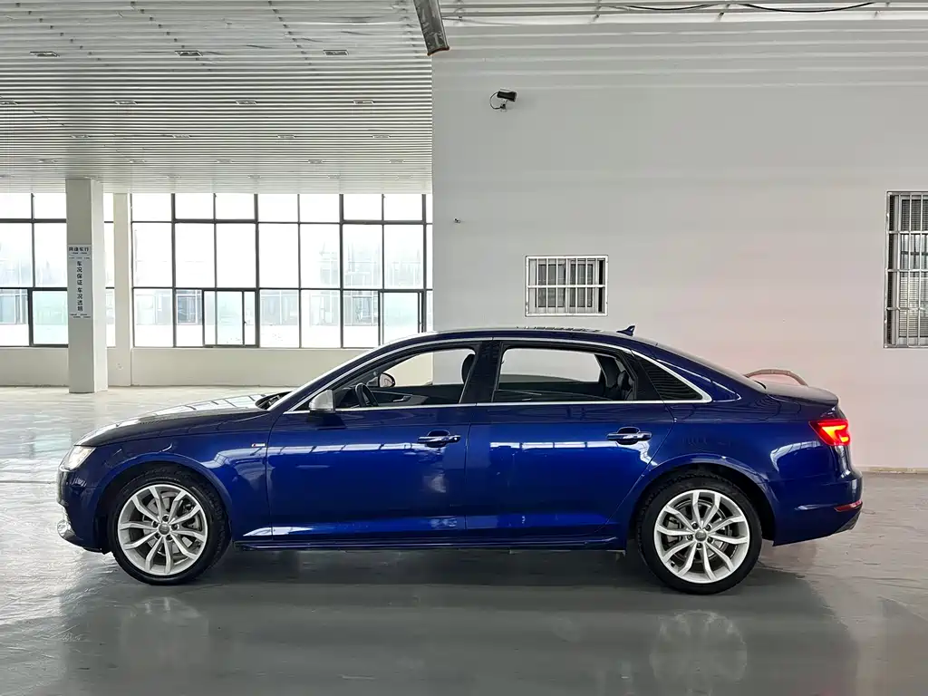 Audi A4L 2018 30 40 TFSI