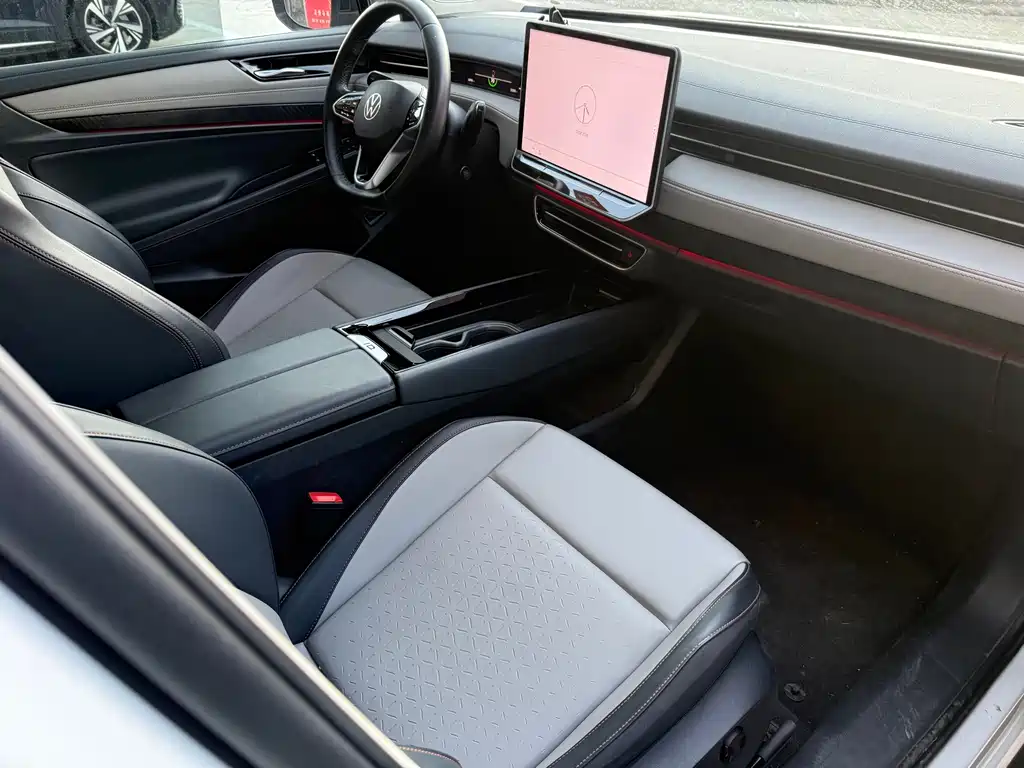 VOLKSWAGEN ID.7 VIZZION