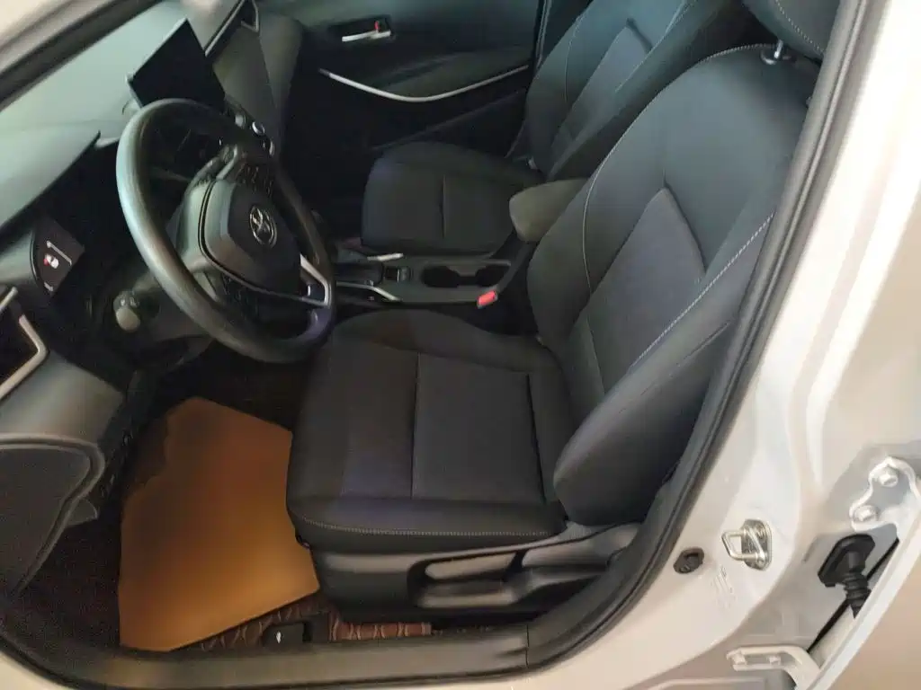 Toyota Corolla — миниатюра 10