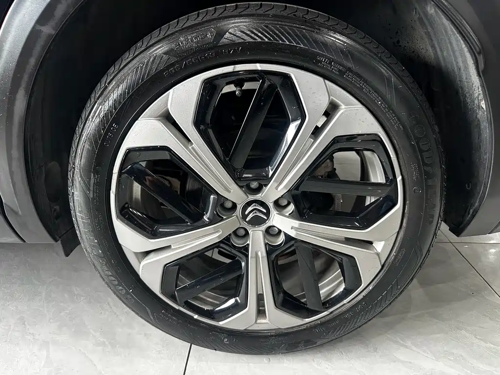 Citroen C5 X - фото 17