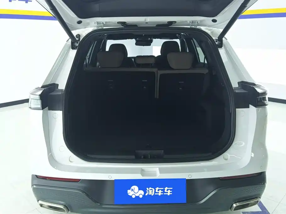 Chery 8 PLUS 2025 290TGDI DCT Luxury