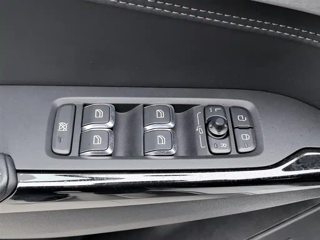 Lynk & Co 02 Hatchback 2022 2.0TD Plus