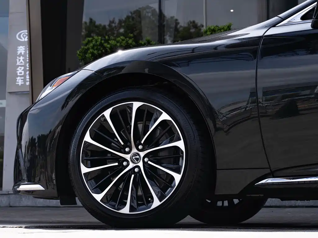 Lexus LS 2021 500h Executive
