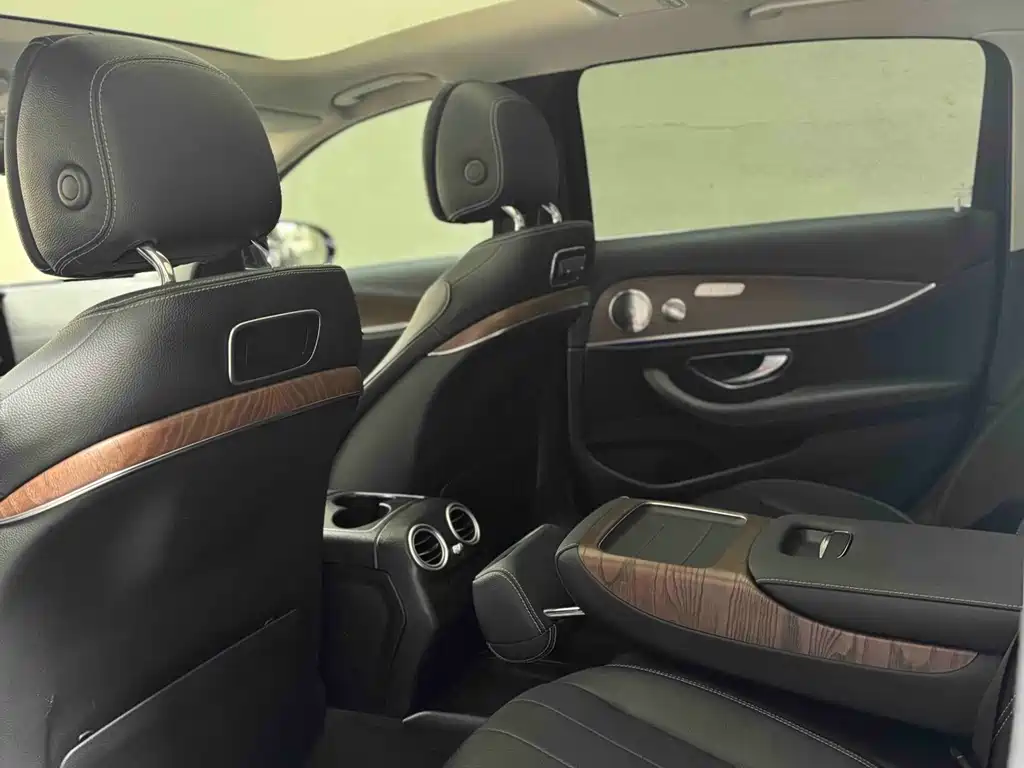 Mercedes-Benz E-Class E 2019 E 300 L Luxury
