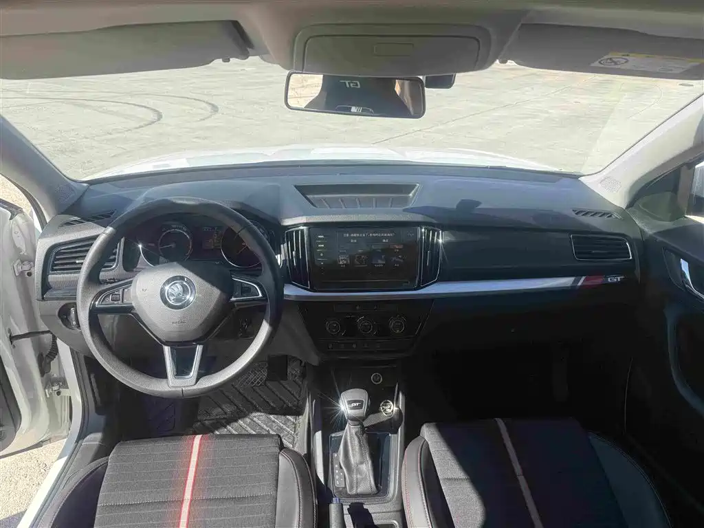 Skoda Kamiq — миниатюра 5