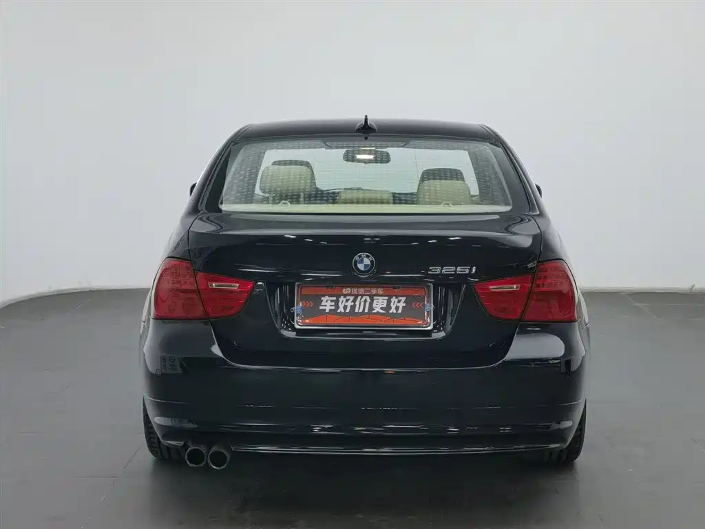 BMW 3 Series 3 2010 325i Luxury