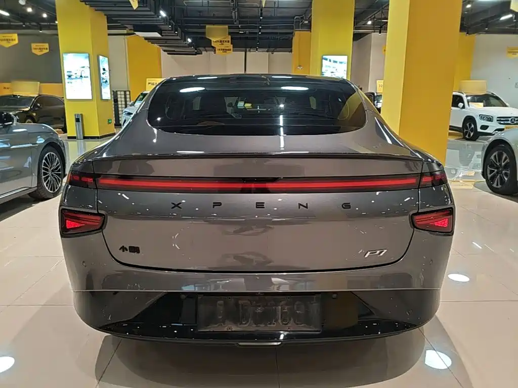 XPeng P7 — миниатюра 6