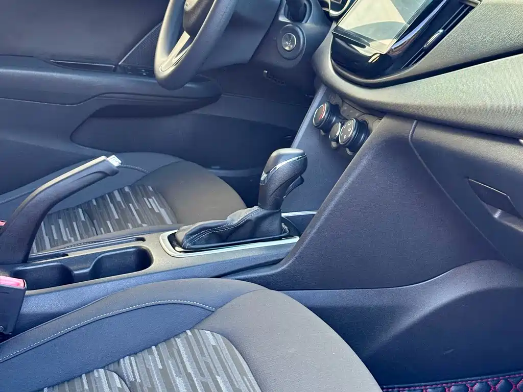 Chevrolet Cavalier 2019 320 AT