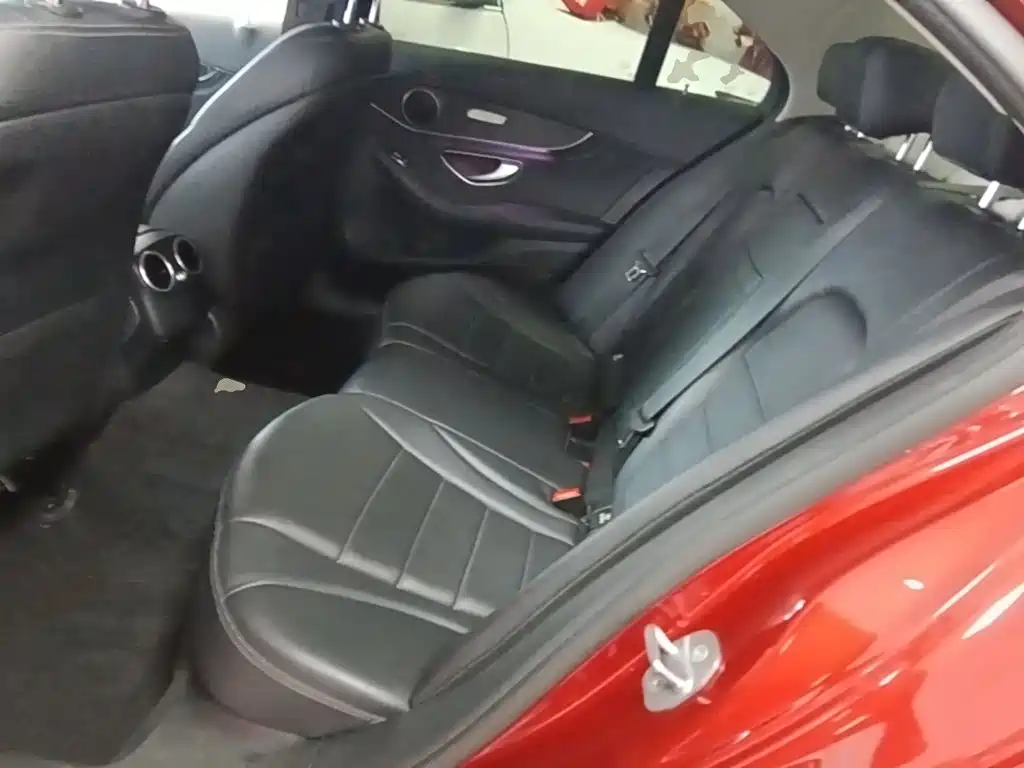 Mercedes-Benz C-Class — миниатюра 17