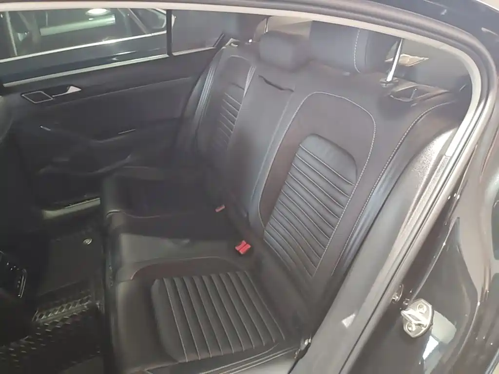 Volkswagen Magotan — миниатюра 17